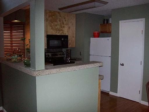 3rd image of 12225 STONEY CROSSING #2