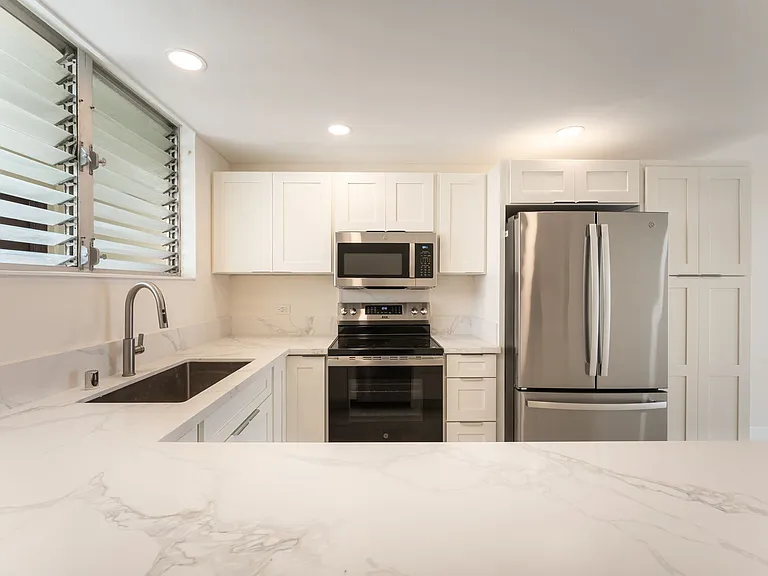 1717 Ala Wai Blvd #2402 — Photo 14