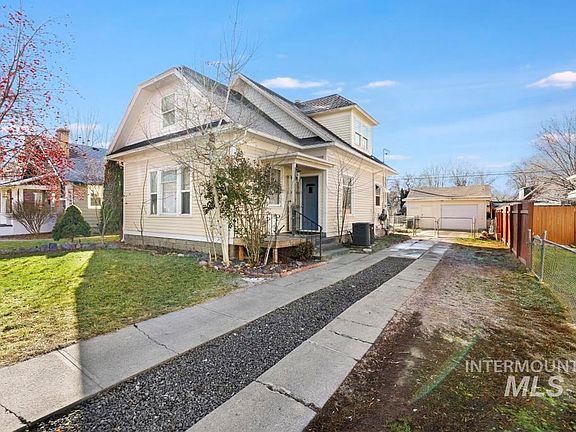 2nd image of 242 8th Ave E