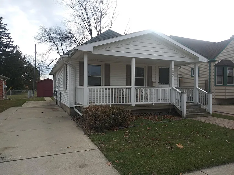 263 Highland St — Photo 1