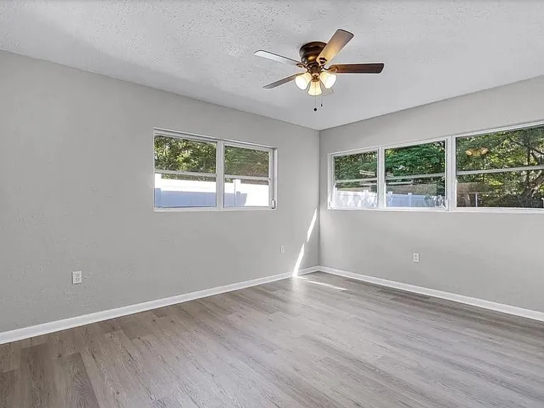 912 Citrus St — Photo 10