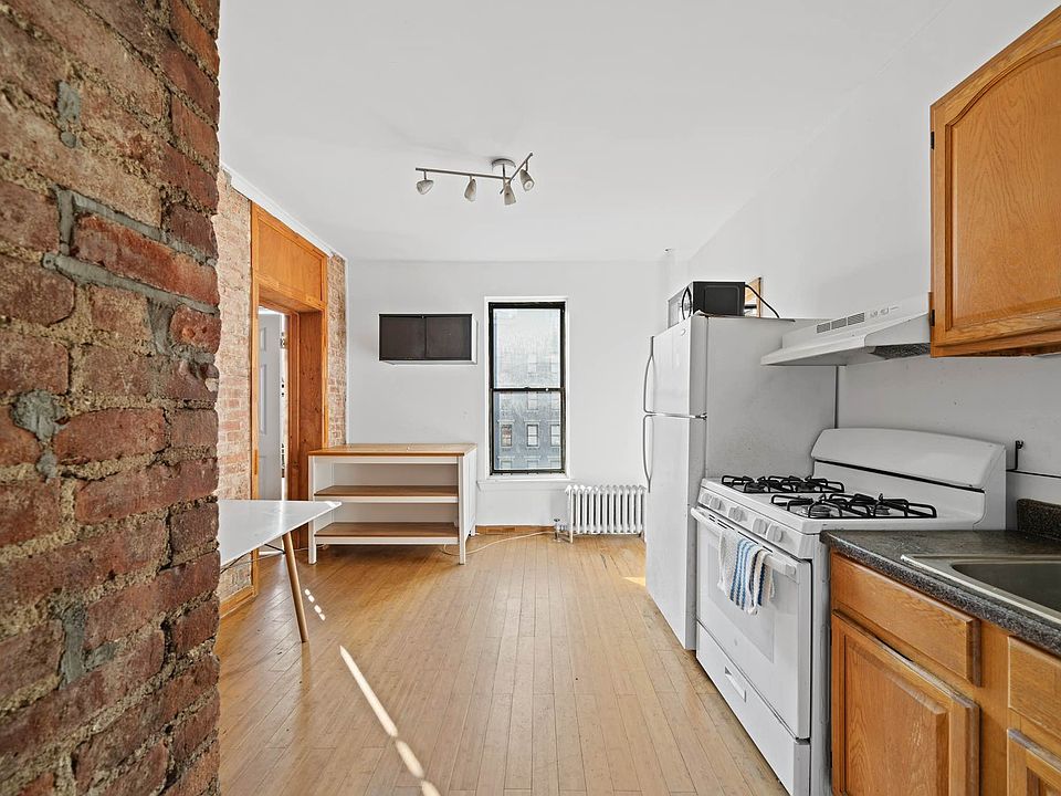 1st image of 402 E 69th St APT 11