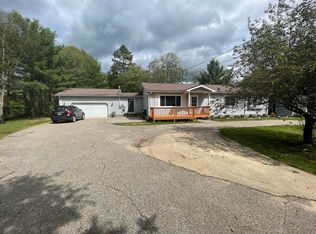 10421 S Grayling Rd, Roscommon, MI 48653