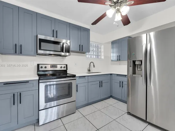 1800 SW 25th St APT 2305, Miami, FL 33133