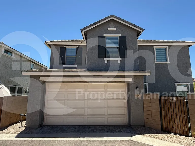 156 N 56th Pl — Photo 4