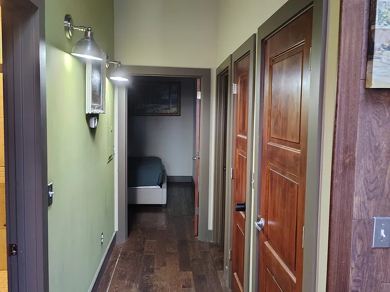 311 Park Central W #B — Photo 6