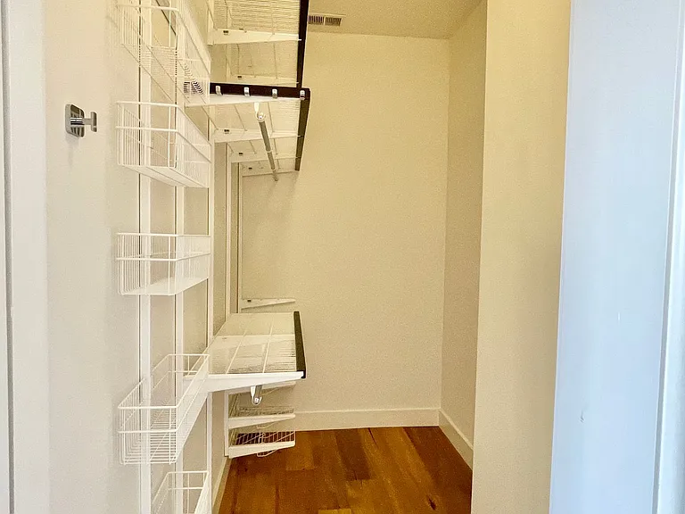 3346 Clay St — Photo 16