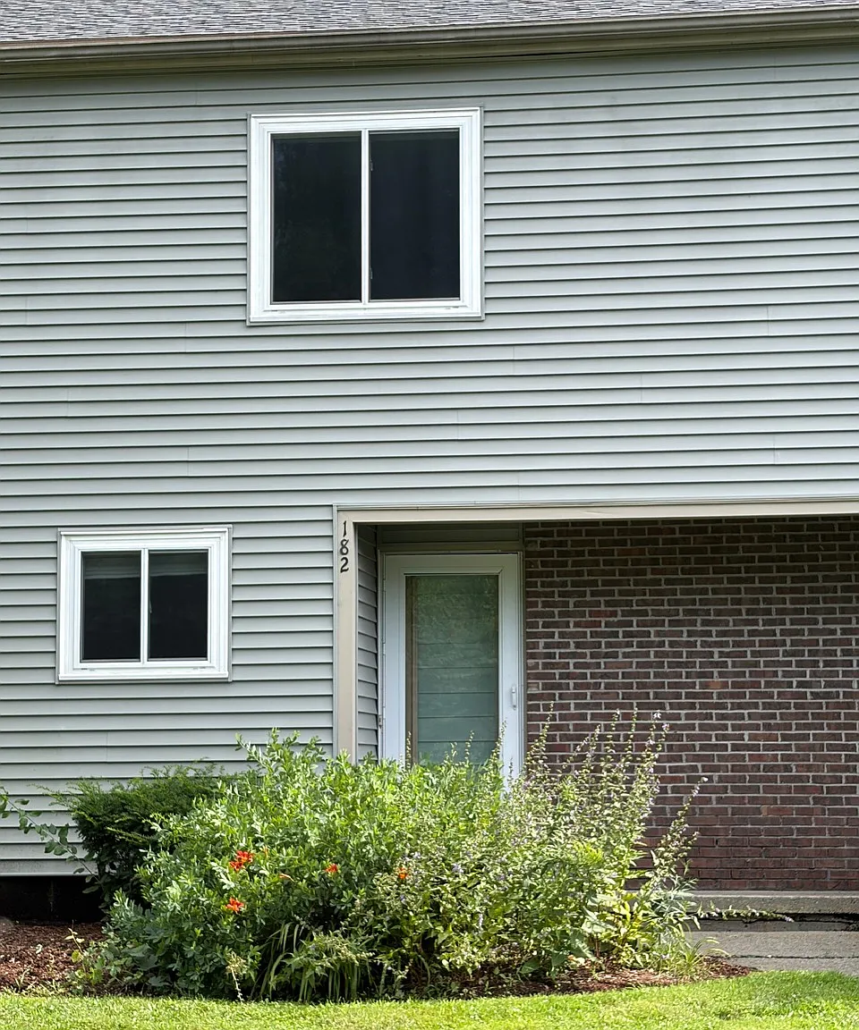 182 Locust Hill Rd — Photo 3