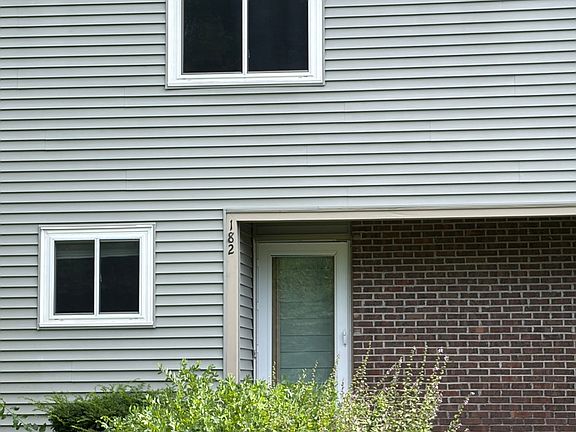 3rd image of 182 Locust Hill Rd