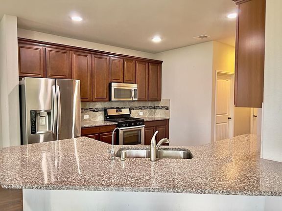 5th image of 10123 Blue Point Juniper Dr