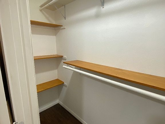 2nd image of 4518 1/2 Auhay Dr