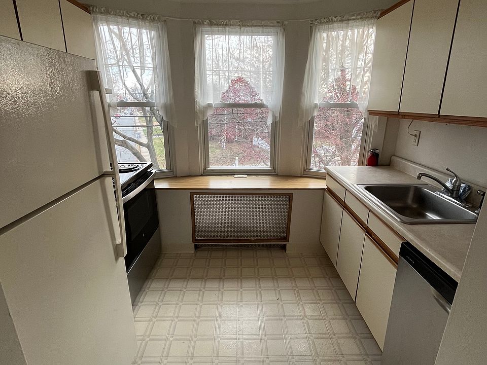 1st image of 156 Columbus Ave Floor 2