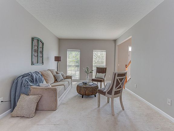 3rd image of 5761 Sunnybrook Ct