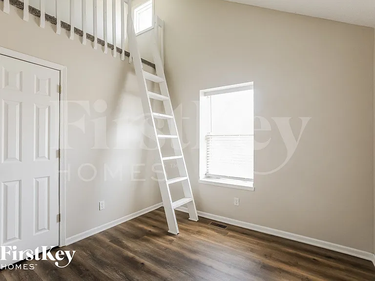 1603 Johnston Dr — Photo 11