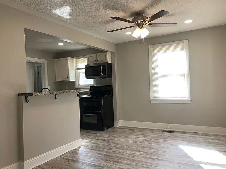 1109 Poston Cir — Photo 4
