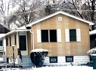 709 Oakland Ave, Joliet, IL 60435