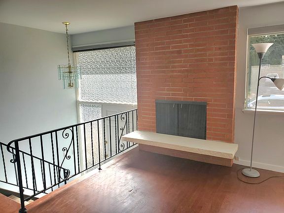 3rd image of 6403 222nd St SW