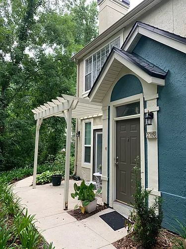 13703 Richmond Park Dr N Photo 1