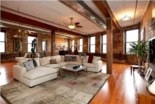 Sold by Knecht Properties | media 19