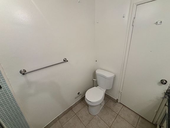 3rd image of 1210 N Flores St APT 15
