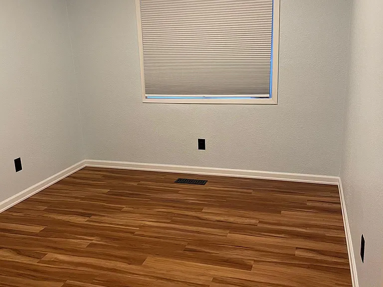 2533 Lahonda Dr #9 — Photo 12