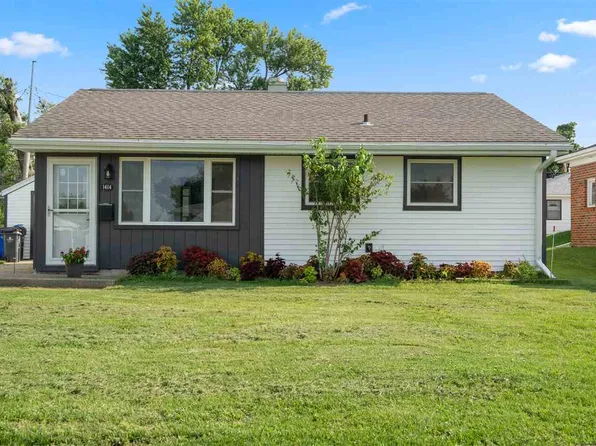 1414 Miami Dr NE, Cedar Rapids, IA 52402