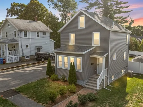 12 Houston St, Wakefield, MA 01880