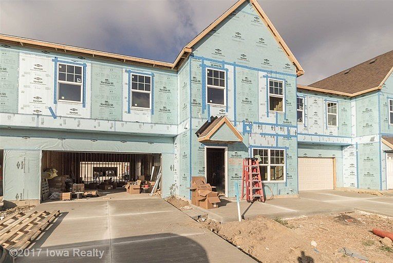 2nd image of 3504 SE Stonegate Dr