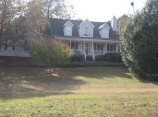 1361 Mountain Lake Dr, Auburn, GA 30011