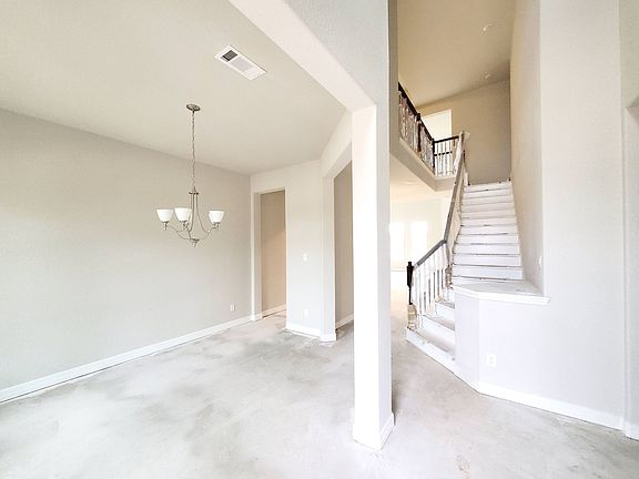 5th image of 8133 Mirmont Glen Ln