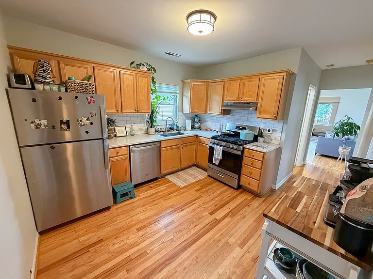 5714 W Grover St #1 — Photo 7