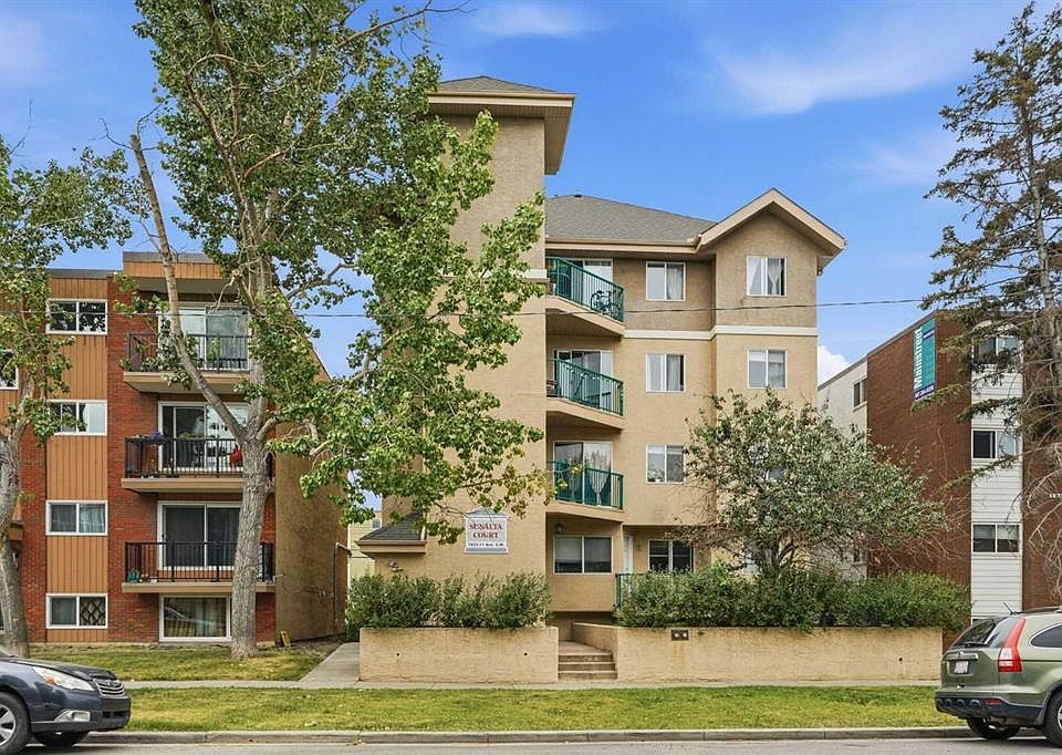 1st image of 1833 W 11th Ave SW #202