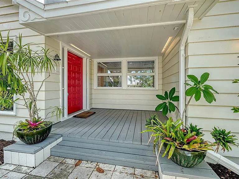 1770 S Oval Dr — Photo 3
