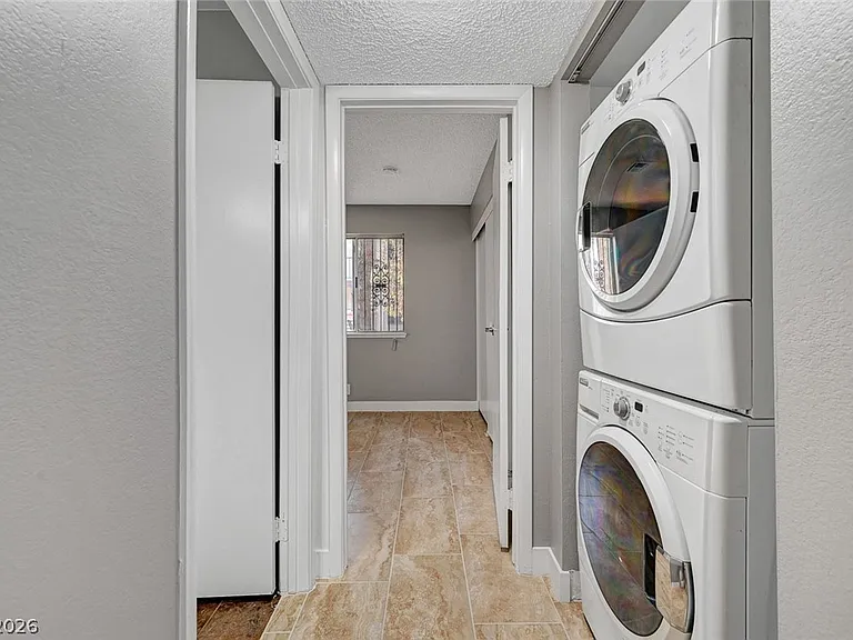 3240 Cameron St #A — Photo 10