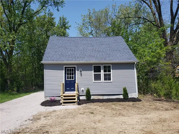 617 Dewitt St, Lorain, OH 44055