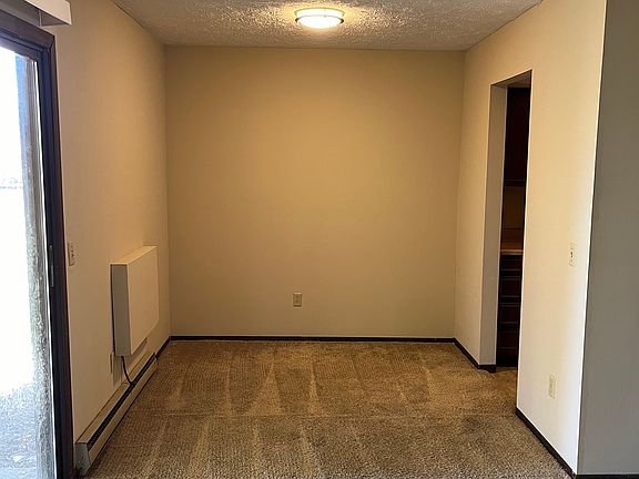 4th image of 1242 Village Ln