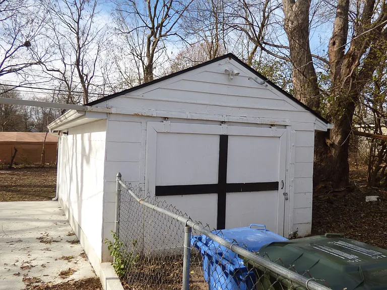 206 Broadview Dr — Photo 26