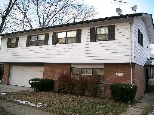 1st image of 5724 W Gainsborough Pl