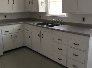 14 Maple St #1L, Fairfield, ME 04937