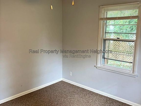 5th image of 11129 Cheyenne Trl NW