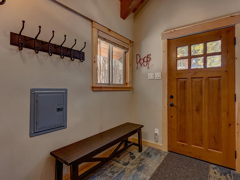 1325 Edelweiss Ln — Photo 19