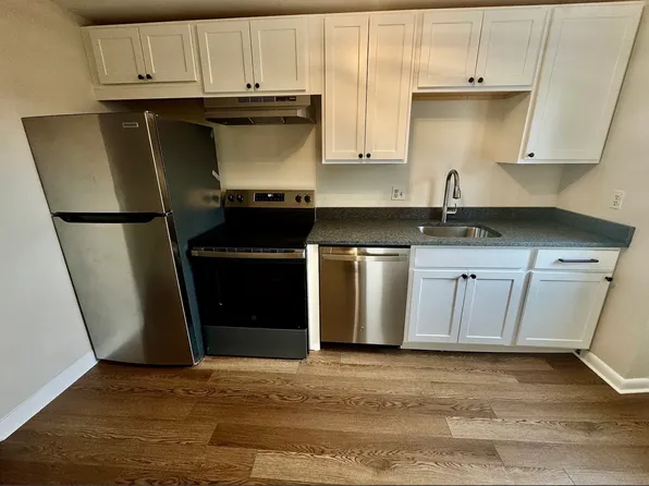 1203 N Clayton St APT 2, Wilmington, DE 19806