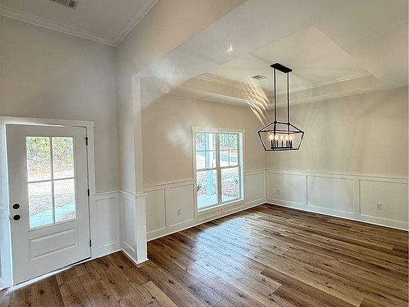 3rd image of 9352 Lee Road 158