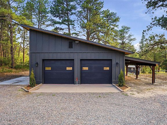 3rd image of 10462 Tomichi Drive