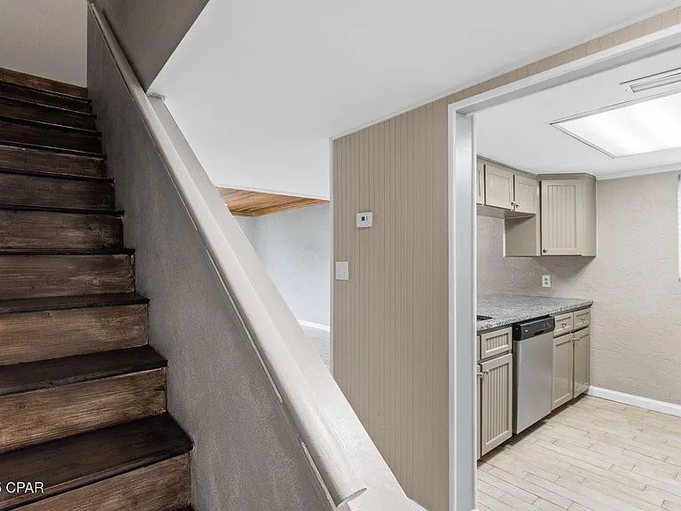 6901 N Lagoon Dr #1 — Photo 6