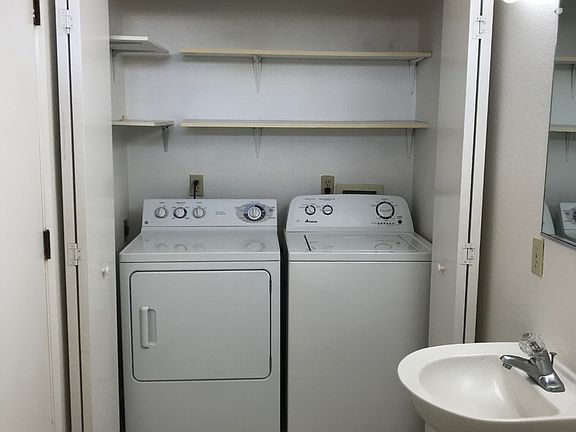 5th image of 180 E 9th Ave #1804