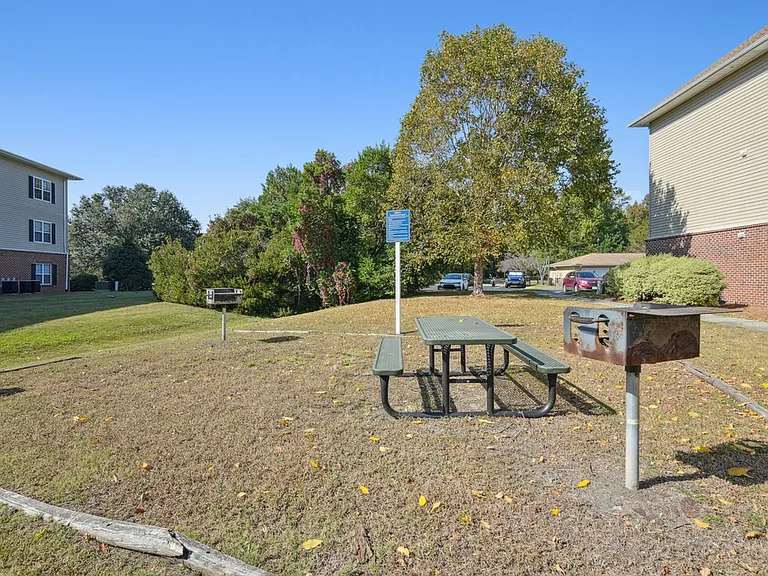Woodland Crossing Apartment Homes — Photo 15