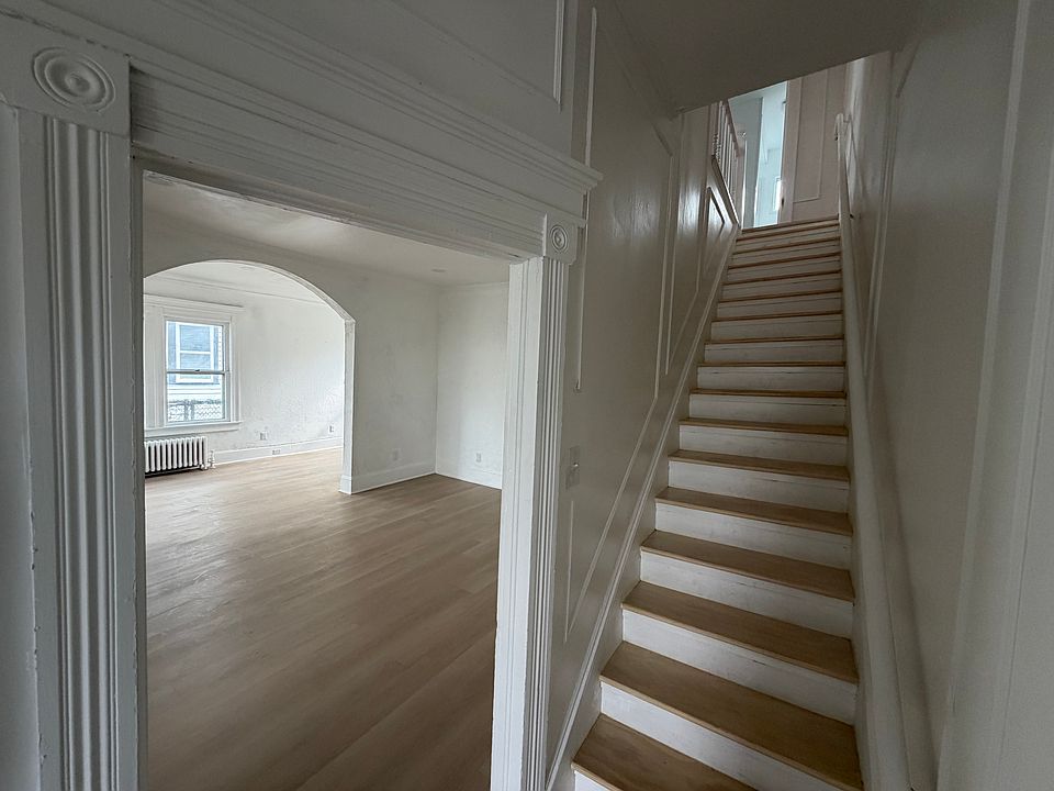 1st image of 205 Matson Ave