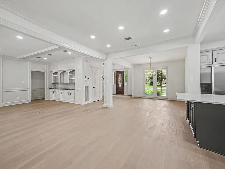 507 Commodore Way — Photo 15