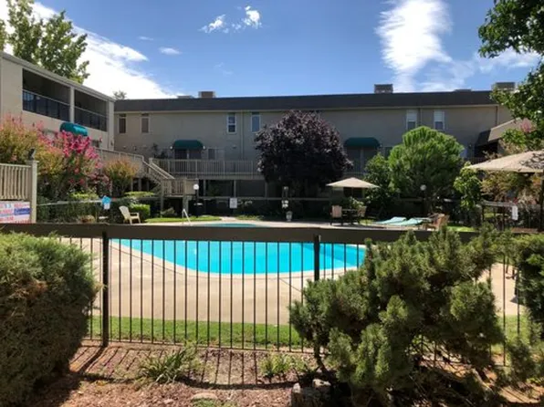 2511 Northrop Avenue - Pavilion Townhomes